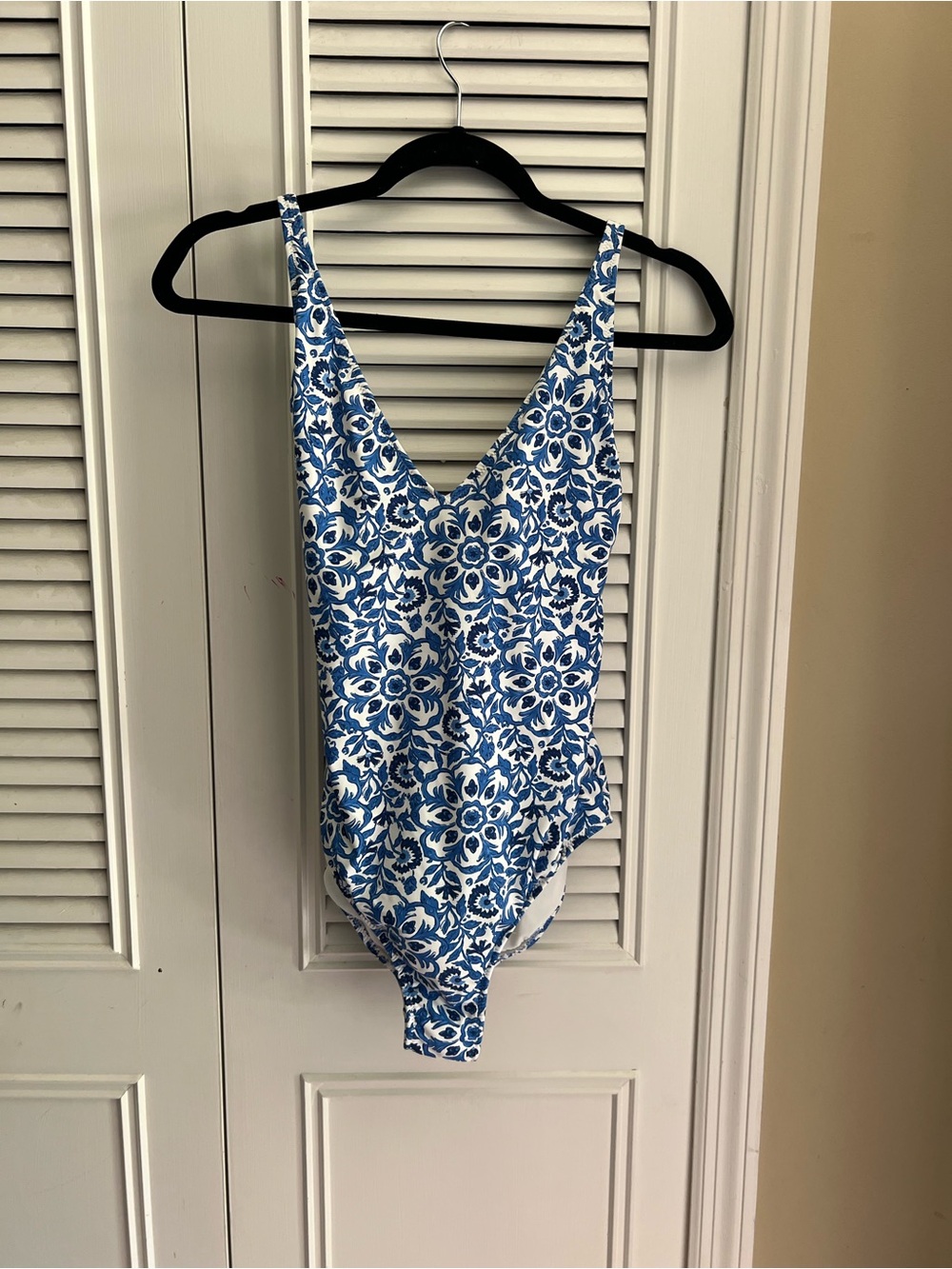 Vineyard Vines Blue and White Floral One-Piece Swimsuit